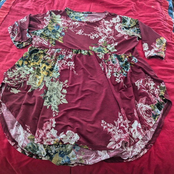 Hemish USA floral blouse - Picture 1 of 3